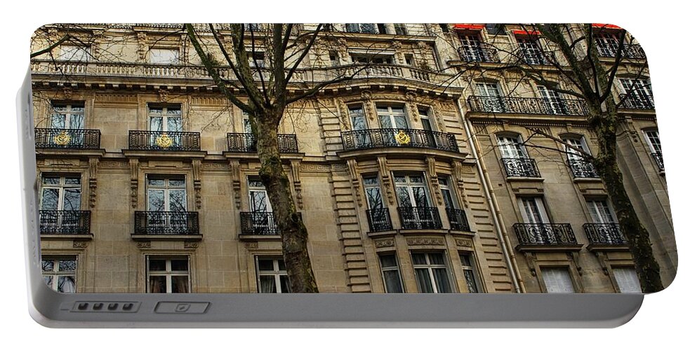 Winterpacht Portable Battery Charger featuring the photograph French Architecture in Paris by Miguel Winterpacht