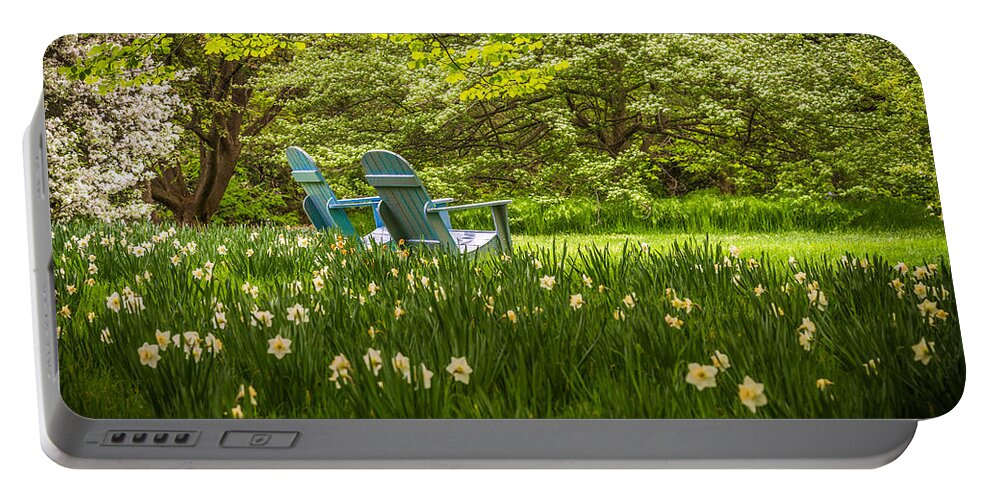Chanticleer Gardens Portable Battery Charger featuring the photograph Garden Seats by Kristopher Schoenleber