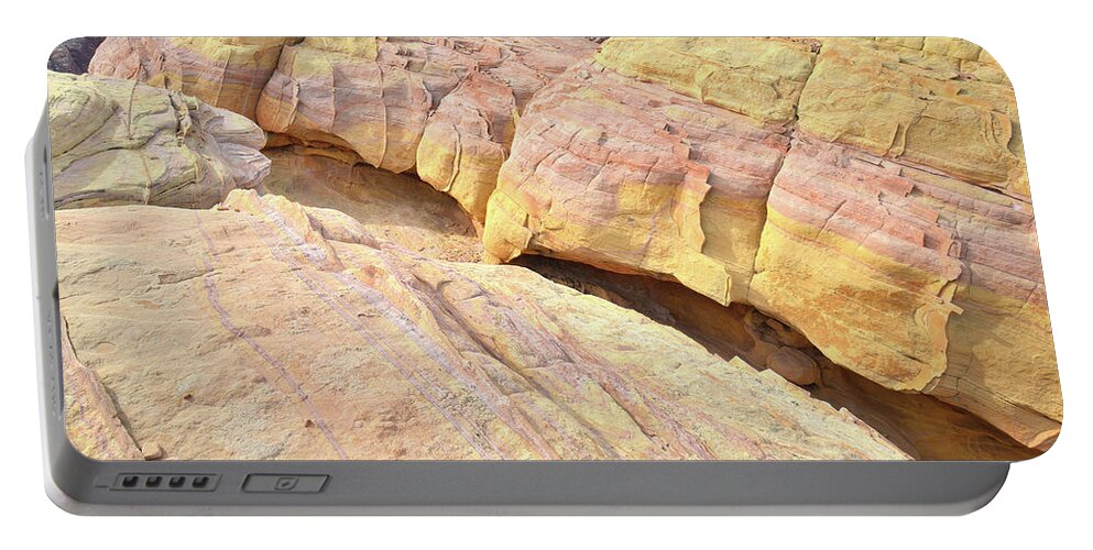 Valley Of Fire State Park Portable Battery Charger featuring the photograph Golden Buttes in Valley of Fire by Ray Mathis