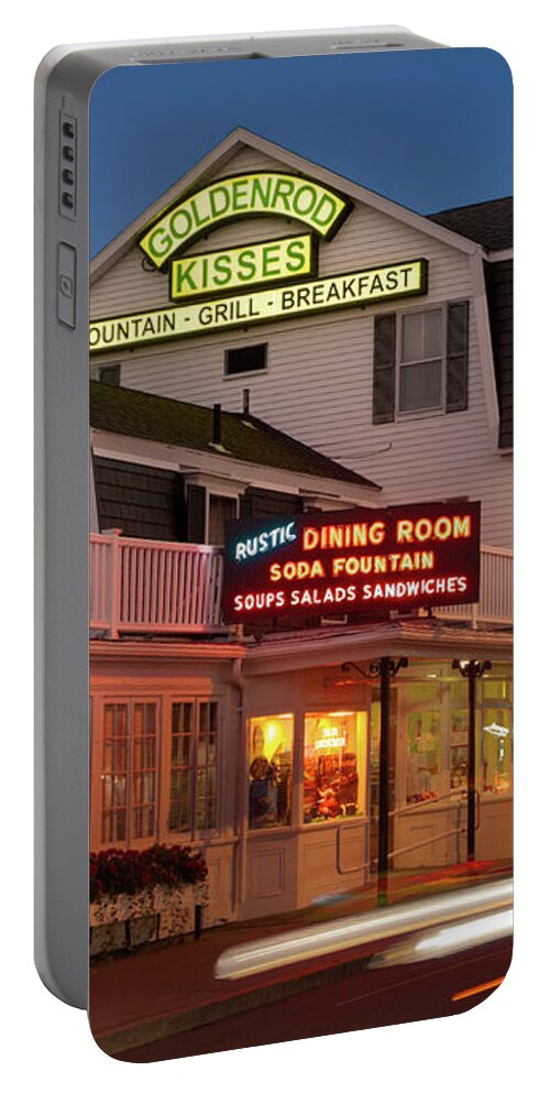 Restaurant Portable Battery Charger featuring the photograph Goldenrod Kisses Luncheonette York Beach Maine by David Smith