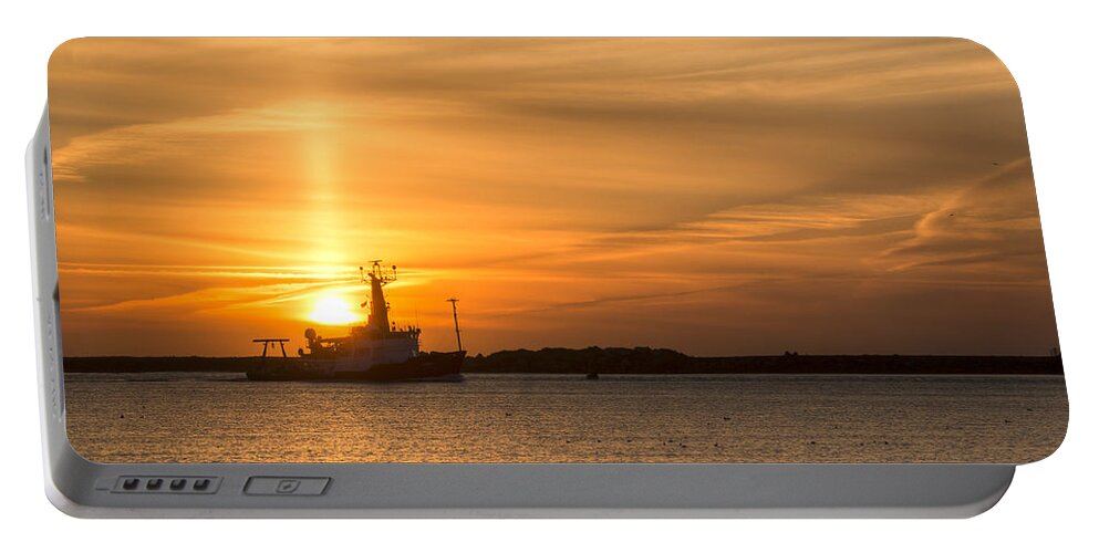 Seascape Portable Battery Charger featuring the photograph Heading For Home 0028 by Kristina Rinell