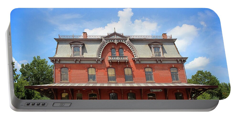 Hopewell Portable Battery Charger featuring the photograph Hopewell Railroad Station by Colleen Kammerer