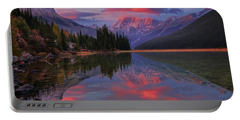 Jasper Portable Battery Charger featuring the photograph Icefields Parkway Autumn Morning by Dan Jurak