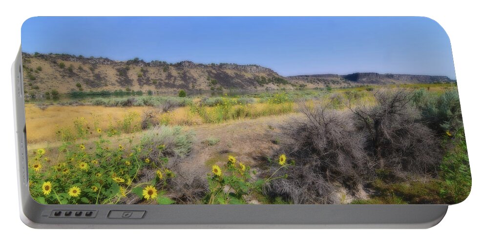 Idaho Portable Battery Charger featuring the photograph Idaho Landscape by Bonnie Bruno