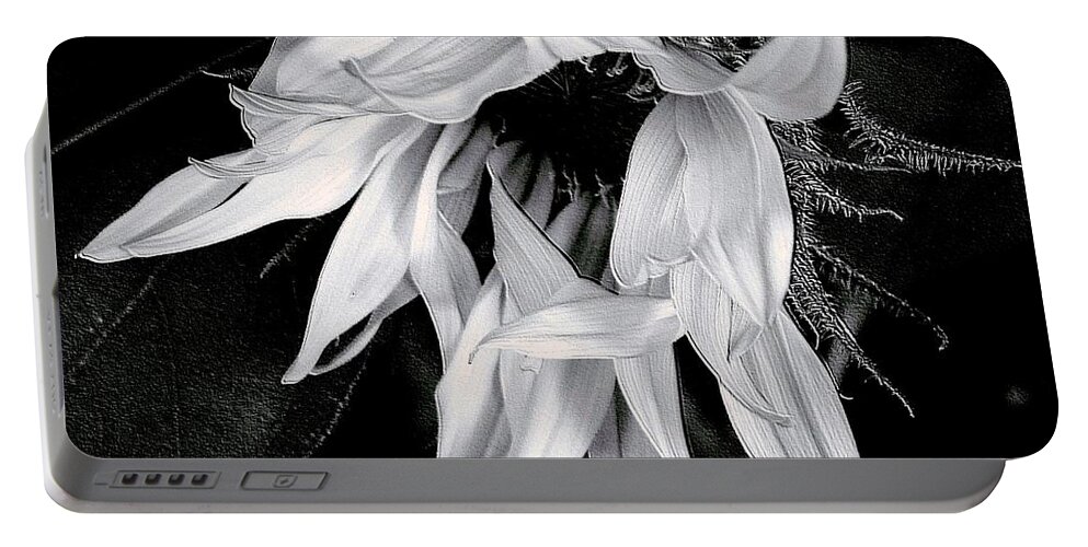 Sunflower Portable Battery Charger featuring the photograph Incognito by Elfriede Fulda