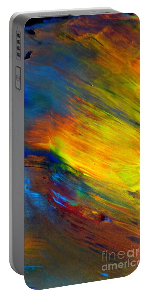 Hawaii Portable Battery Charger featuring the painting Island Sunset by Fred Wilson