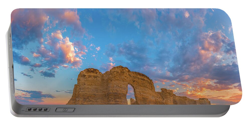 Sky Portable Battery Charger featuring the photograph Kansas Sunset by Darren White