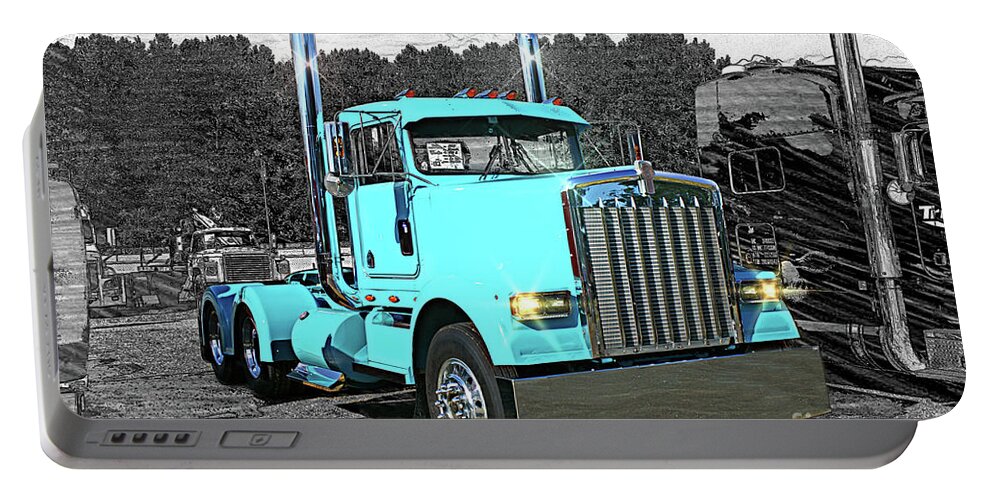 Trucks Portable Battery Charger featuring the photograph Kenworth Daycab by Randy Harris