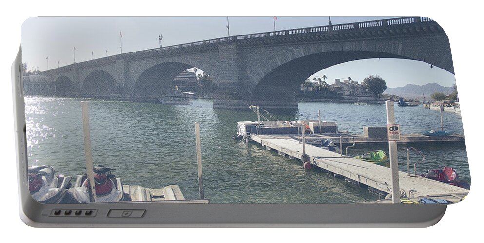 Lake Havasu Portable Battery Charger featuring the photograph Lake Havasu city London Bridge by Darrell Foster