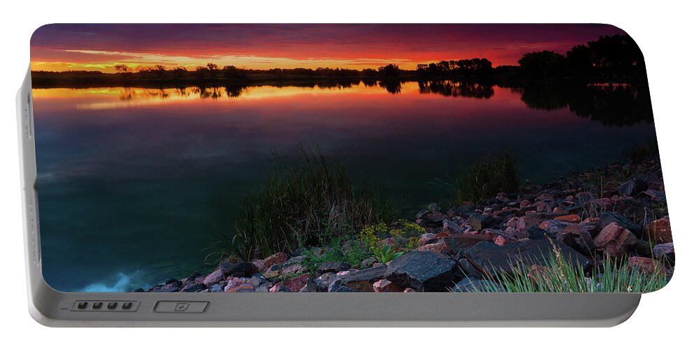 Colorado Portable Battery Charger featuring the photograph Lake Of Color by John De Bord