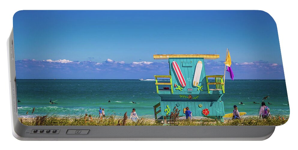 Lifeguard Portable Battery Charger featuring the photograph Lifeguard House 4457 by Carlos Diaz