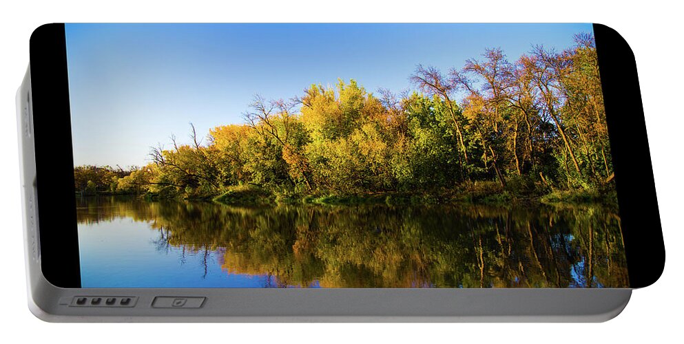 Lindenwood Park Portable Battery Charger featuring the photograph Lindenwood Park 7348 by Jana Rosenkranz