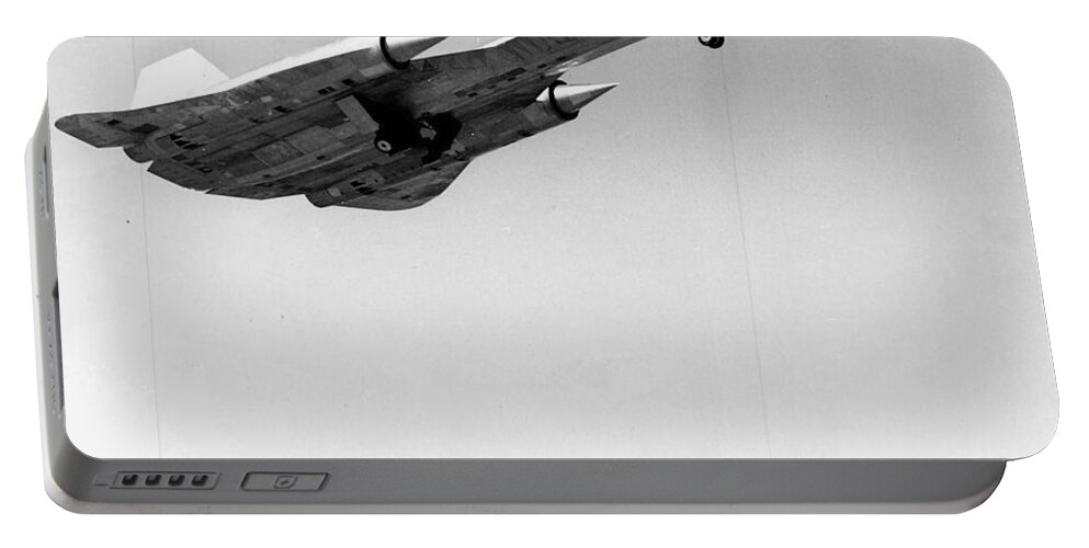 Lockheed A-12 Portable Battery Charger featuring the photograph Lockheed A-12 by Jackie Russo