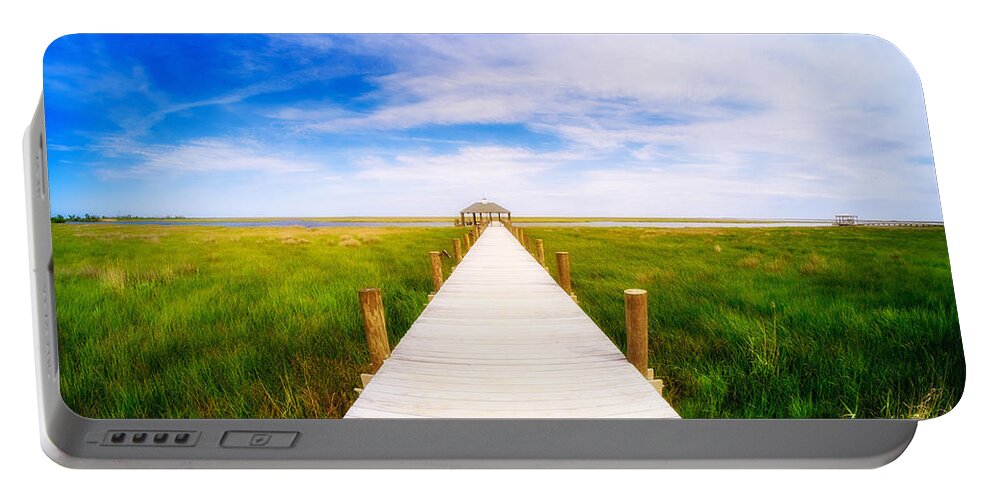 Gulf Of Mexico Portable Battery Charger featuring the photograph Long Lonely Pier by Raul Rodriguez