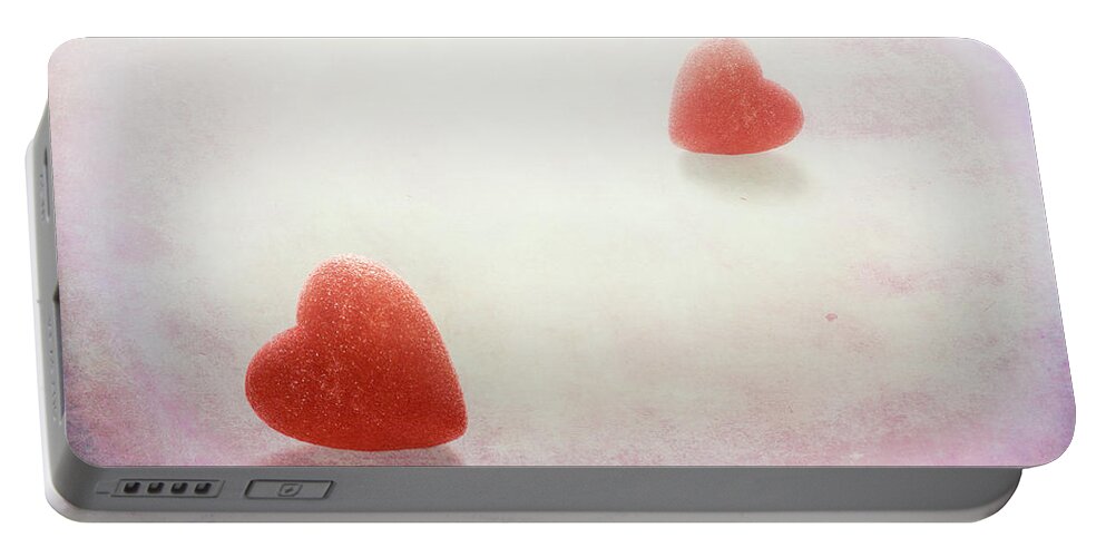 Heart Portable Battery Charger featuring the photograph Love at First Sight by Tom Mc Nemar