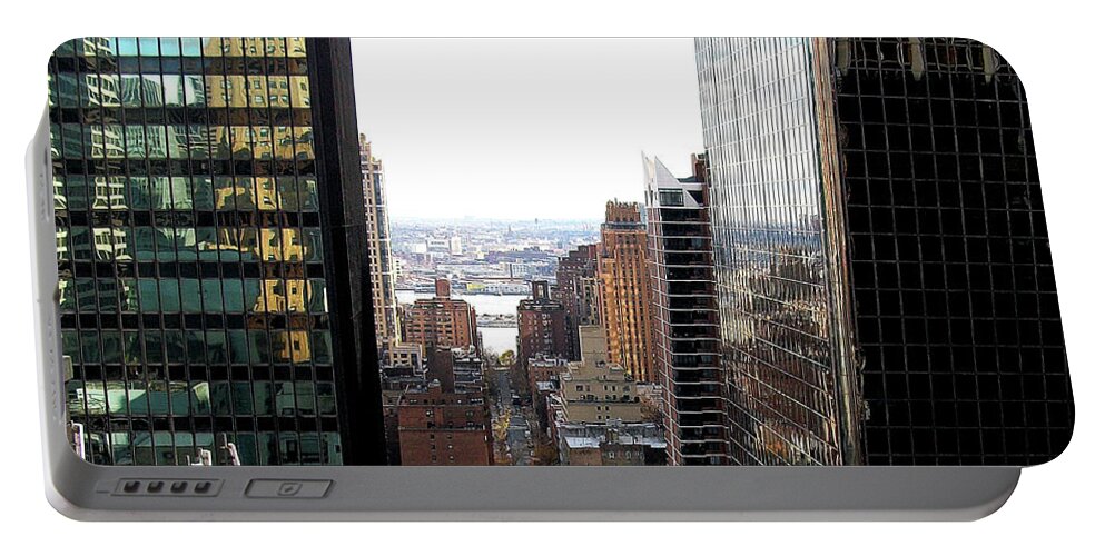 Hudson River Portable Battery Charger featuring the photograph Misty View of the Hudson River by Linda Stern