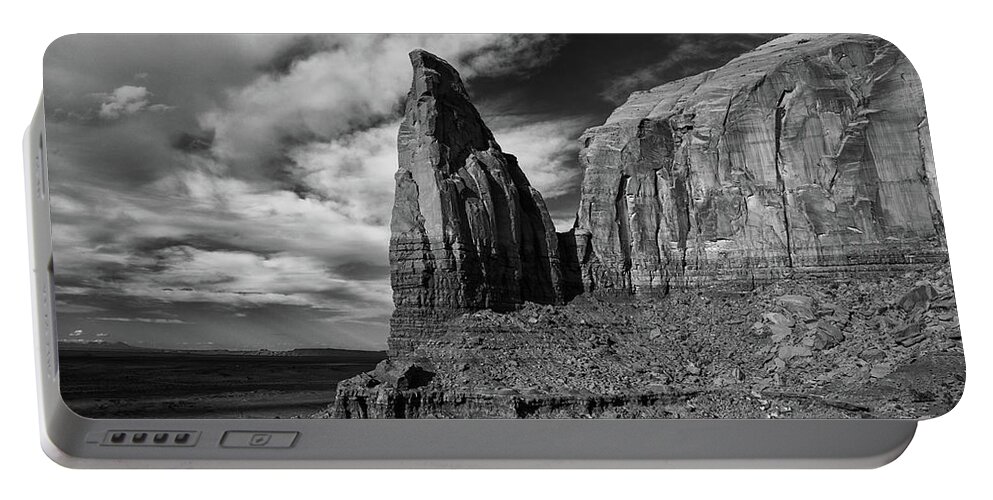 Monument Valley Portable Battery Charger featuring the photograph Monument Valley View by Art Cole