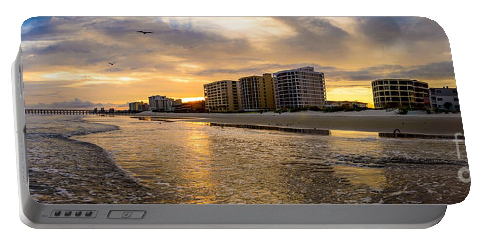 Sunset Portable Battery Charger featuring the photograph North Myrtle Beach Sunset by David Smith