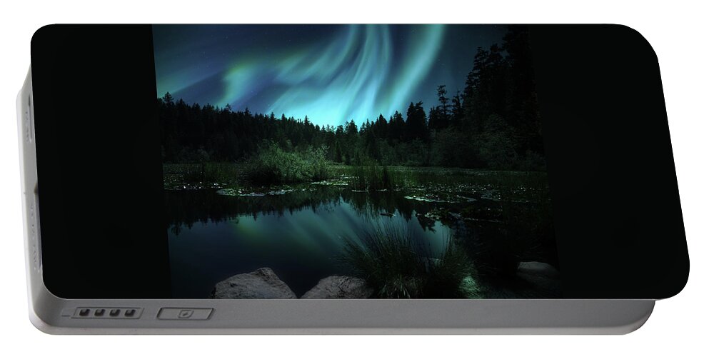 Northern Lights Portable Battery Charger featuring the photograph Northern Lights Over Lily Pond by Gigi Ebert