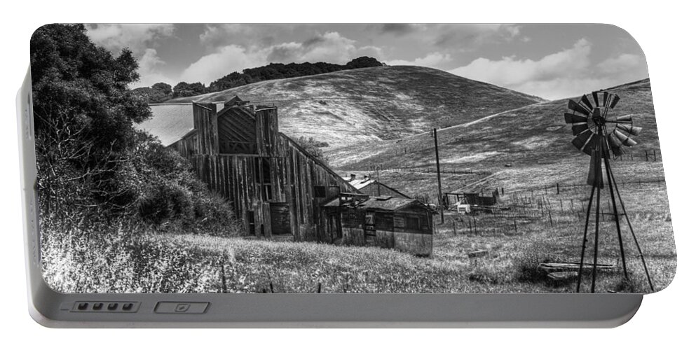 Gray Portable Battery Charger featuring the photograph Old Barn by Bruce Bottomley
