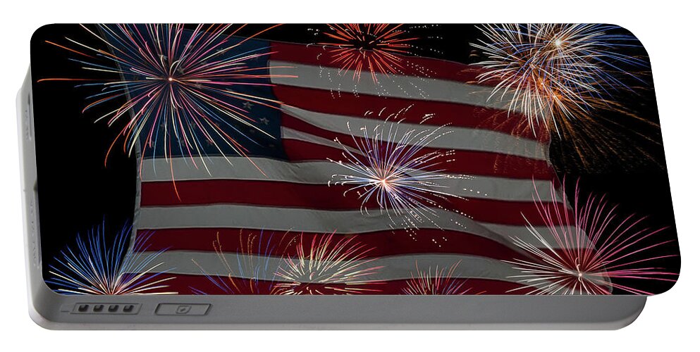 Fireworks Portable Battery Charger featuring the photograph Old Glory by Norman Peay