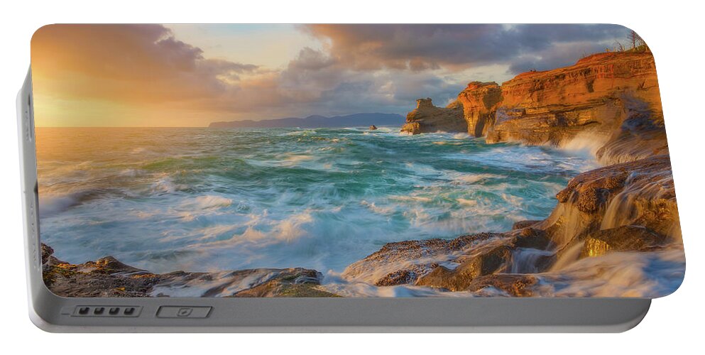 Oregon Portable Battery Charger featuring the photograph Oregon Coast Wonder by Darren White