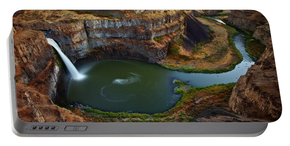 Palouse Portable Battery Charger featuring the photograph Palouse Falls by Darren White