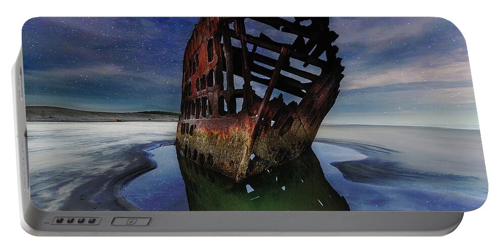 Peter Iredale Portable Battery Charger featuring the photograph Peter Iredale Shipwreck Under Starry Night Sky by David Gn