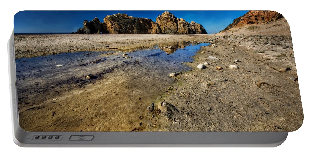 Jennifer Rondinelli Reilly Portable Battery Charger featuring the photograph Pheiffer Beach -Keyhole Rock #18 - Big Sur, CA by Jennifer Rondinelli Reilly - Fine Art Photography