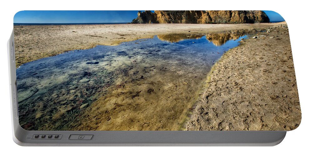 Jennifer Rondinelli Reilly Portable Battery Charger featuring the photograph Pheiffer Beach- Keyhole Rock #19 - Big Sur, CA by Jennifer Rondinelli Reilly - Fine Art Photography