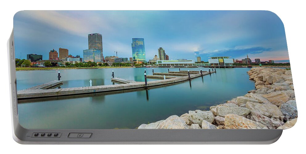 Andrew Slater Photography Portable Battery Charger featuring the photograph Piering on Milwaukee by Andrew Slater