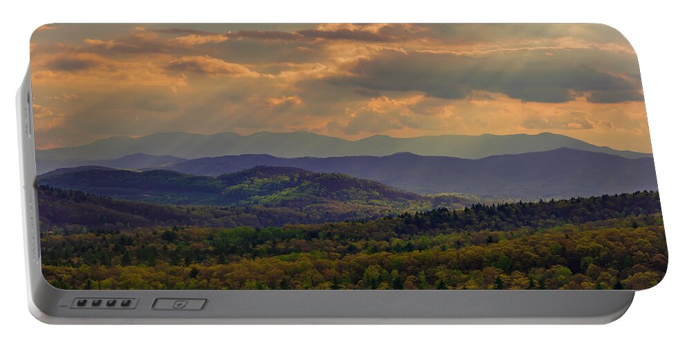 Blue Ridge Parkway Portable Battery Charger featuring the photograph Prelude to Sunset by Brenda Jacobs