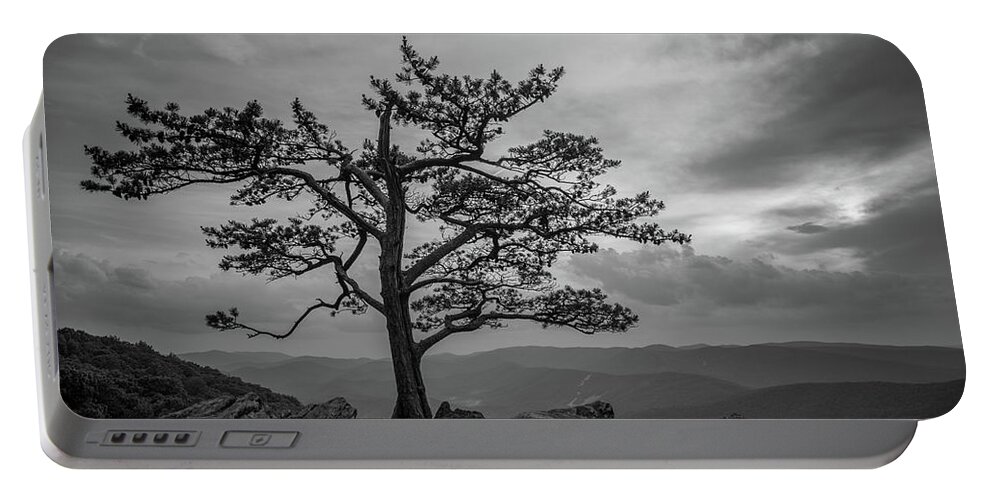 Va Mountains Portable Battery Charger featuring the photograph Raven's Roost by Doug Ash
