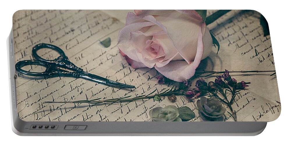 Valentine Portable Battery Charger featuring the photograph Remembering by Teresa Wilson