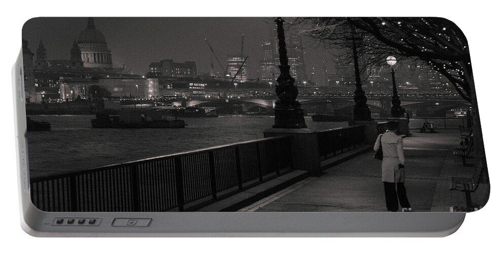 River Portable Battery Charger featuring the photograph River Thames Embankment, London by Perry Rodriguez