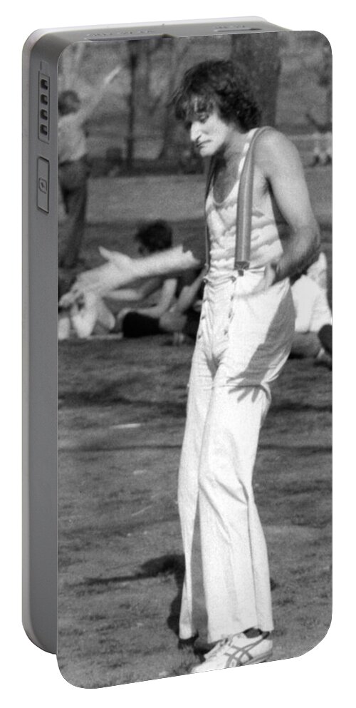 Robin Williams Portable Battery Charger featuring the photograph Robin Williams by Steven Huszar