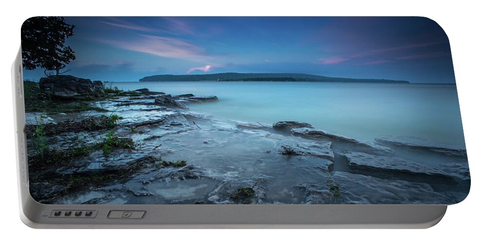 Wisconsin Portable Battery Charger featuring the photograph Rock Island Sunset by David Heilman