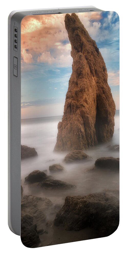 Ocean Portable Battery Charger featuring the photograph Rocky Mist by Nicki Frates