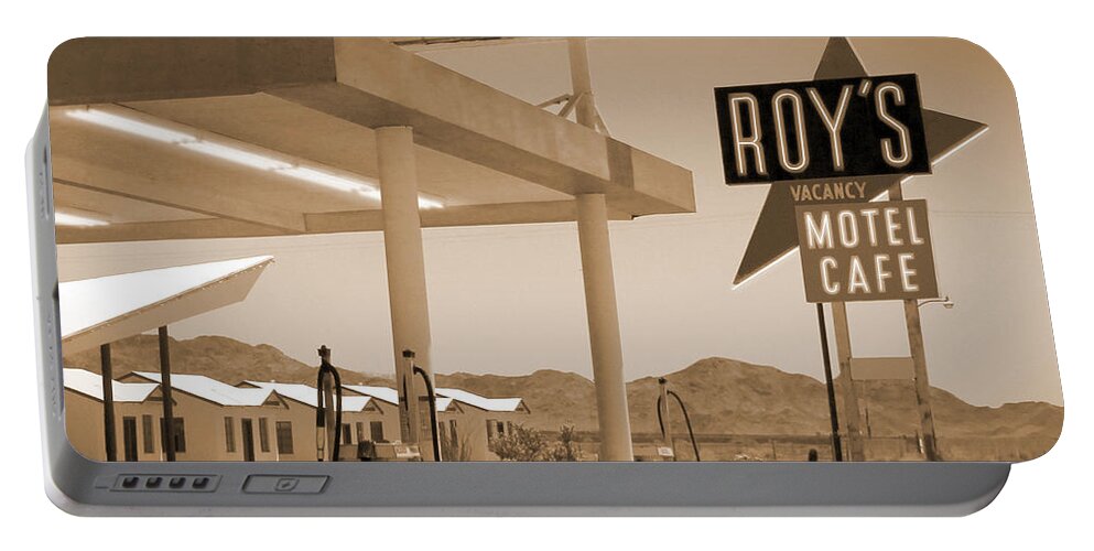 Roy's Motel Portable Battery Charger featuring the photograph Route 66 - Roy's Motel by Mike McGlothlen