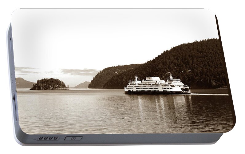 Ferry Portable Battery Charger featuring the photograph Sailing the San Juans by Lorraine Devon Wilke