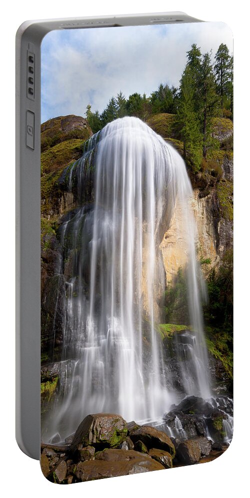 Waterfall Portable Battery Charger featuring the photograph Silver Falls by Andrew Kumler