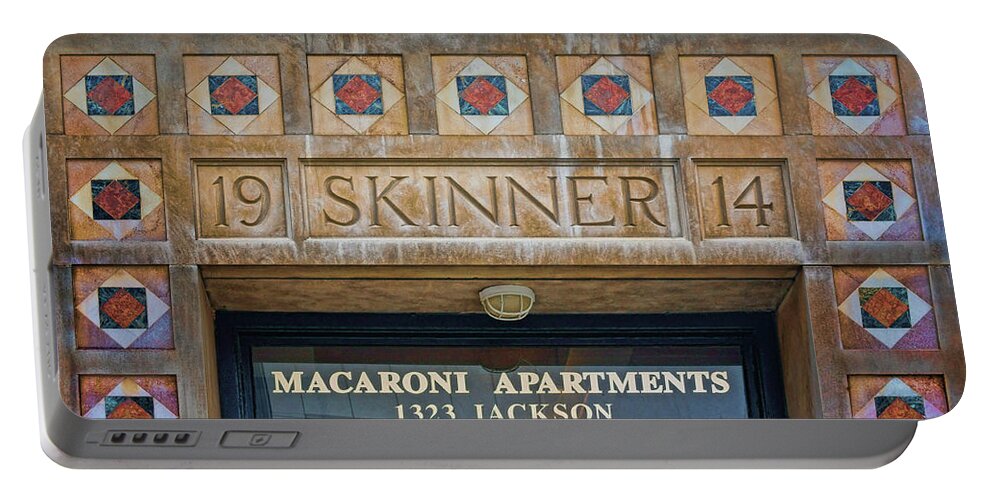 Omaha Portable Battery Charger featuring the photograph Skinner - Macaroni Apartments - Omaha by Nikolyn McDonald