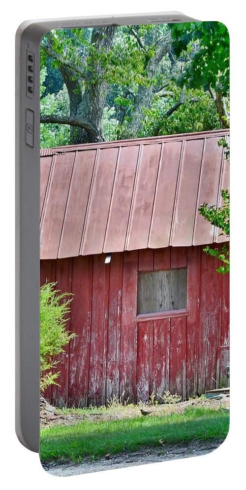 Barn Portable Battery Charger featuring the photograph Small Red Barn - Lewes Delaware by Kim Bemis