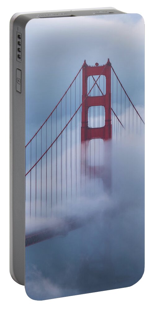 San Francisco Portable Battery Charger featuring the photograph Spilling In by Dustin LeFevre