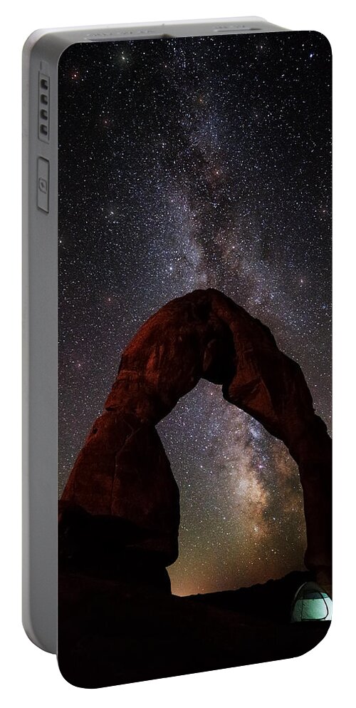 Stars Portable Battery Charger featuring the photograph Starry Night at Delicate Arch by Darren White