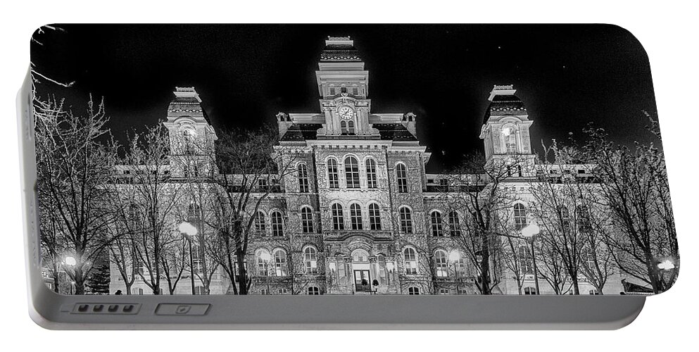 Su Portable Battery Charger featuring the photograph SU Hall of Languages by Rod Best