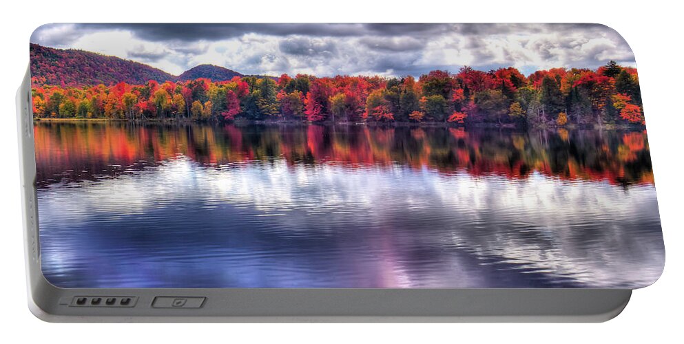 Sun Streaks On West Lake Portable Battery Charger featuring the photograph Sun Streaks on West Lake by David Patterson