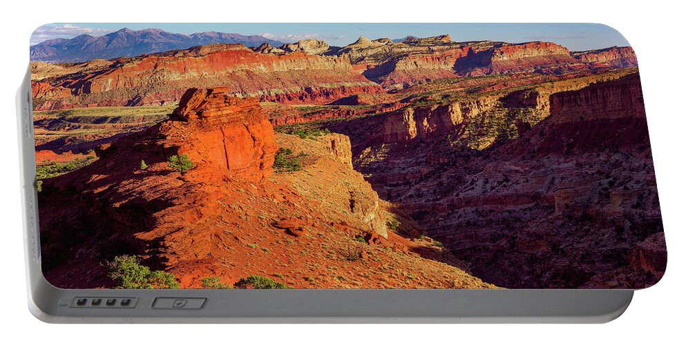 Canyon Portable Battery Charger featuring the photograph Sunset Point View by John Hight