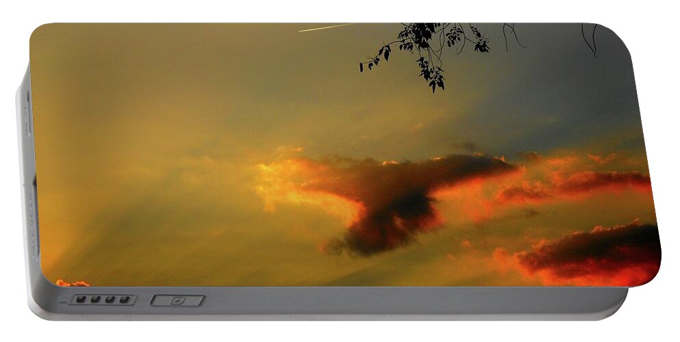 Sunset Portable Battery Charger featuring the photograph Sunset Streak by Linda Stern