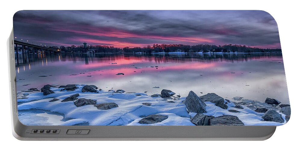 Annapolis Portable Battery Charger featuring the photograph The Afterglow by Edward Kreis
